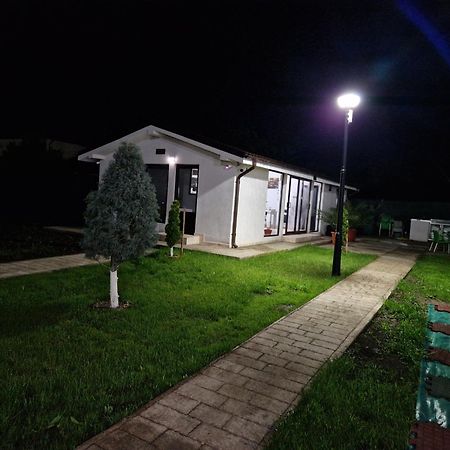 Hotel Complex Turistic N&S Două Mai Exterior foto