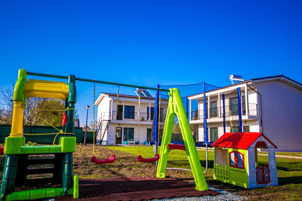 Hotel Complex Turistic N&S Două Mai Exterior foto